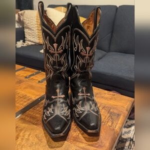 JB Dillon Black Women's Boots Size 7.5 (fits more like 6.5- 7.  Slender foot